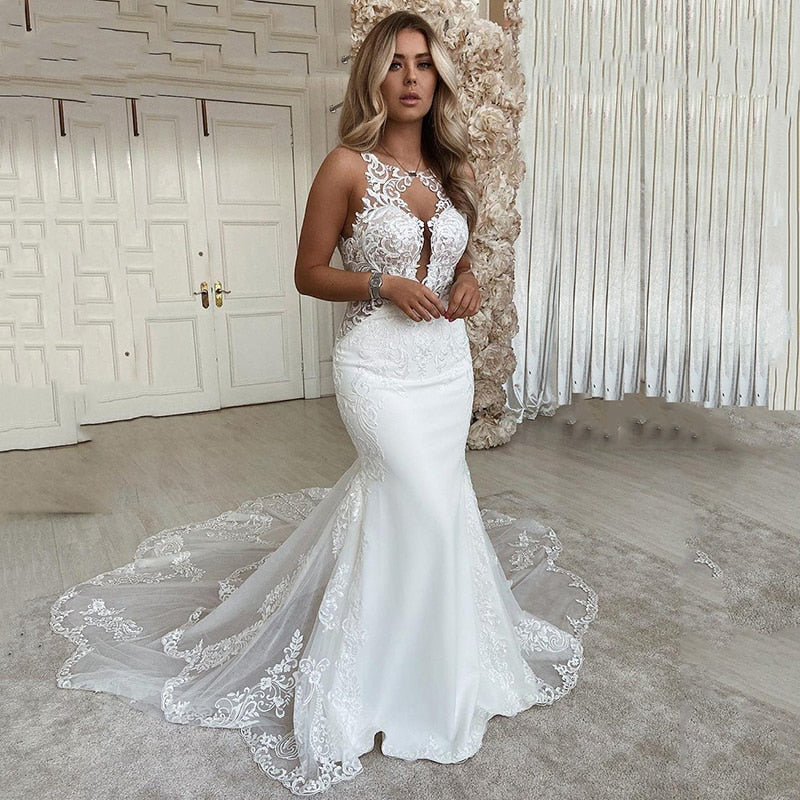 Open Back Scoop Neck Plus Size Lace Appliques Bridal Wedding Gown