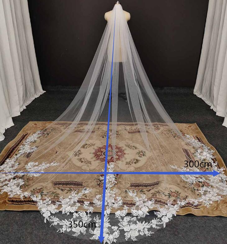 
                      
                        Vintage Sequined Lace Wedding Veil 3.5M Long Special Cut Royal Bridal Veil with Hair Comb
                      
                    