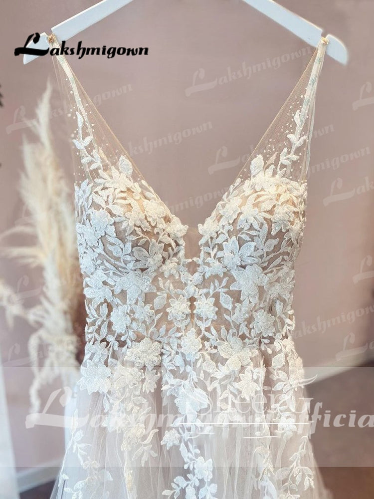 
                      
                        Romantic Flowing A Line Tulle Lace Wedding Dress With V Neck Beach Bridal Gown
                      
                    