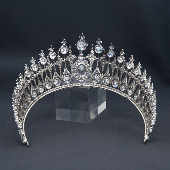 Load image into Gallery viewer, Cubic Zirconia Crystal Dutch Queen Replica Tiara for Weddings
