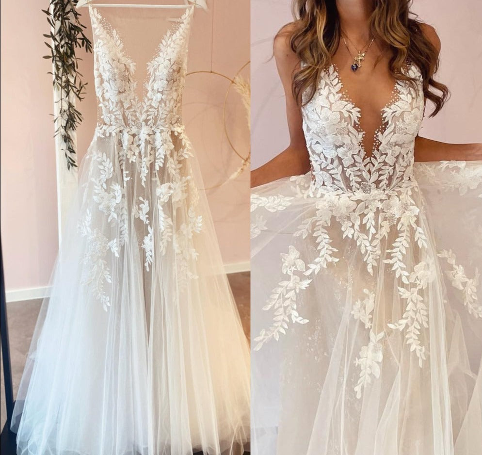 White sweetheart lace applique tulle wedding dress, lace wedding gown