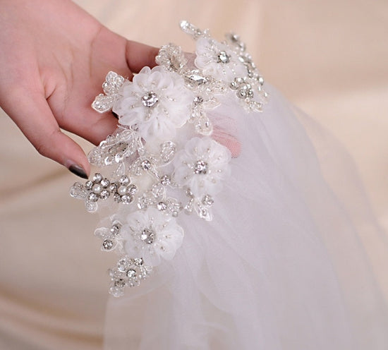 White Ivory Wedding Veil with Flowers Hair Comb Bridal Fingertip Veil
