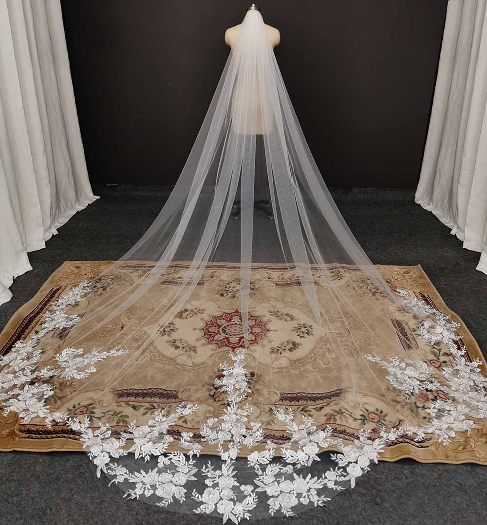 Load image into Gallery viewer, Vintage Sequined Lace Wedding Veil 3.5M Long Special Cut Royal Bridal Veil with Hair Comb
