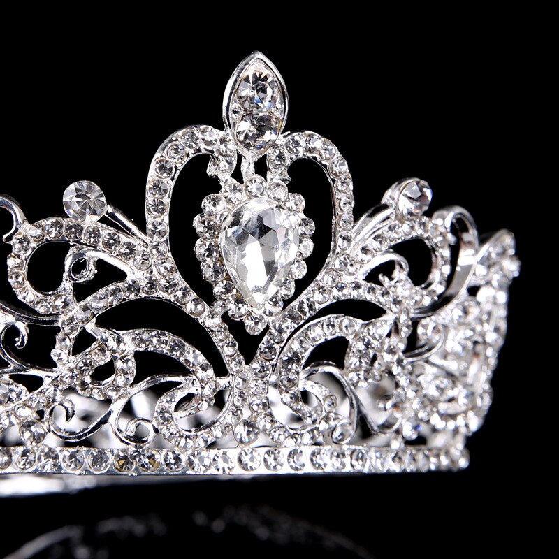 
                      
                        Full Round Crystal Rhinestone Crown Girls Party Hair Accessory
                      
                    