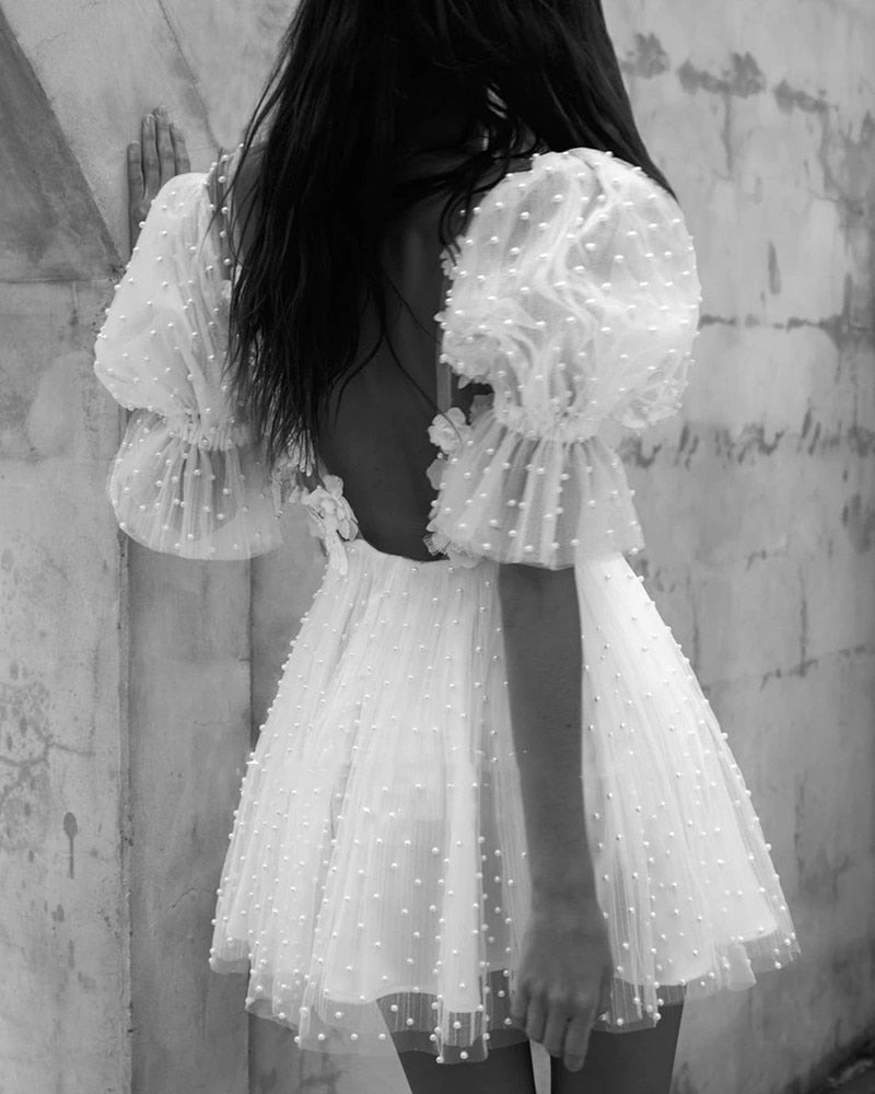 
                      
                        Plunging V-Neck Half Sleeves Pearls Flowers Mini Sexy Backless Bridal Dress
                      
                    