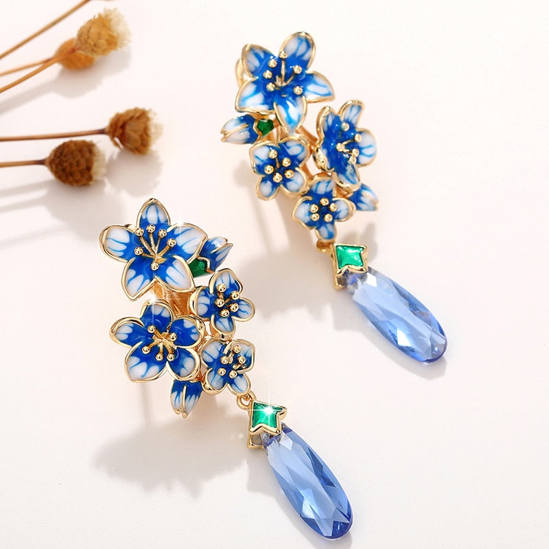 Blue floral fashion earrings