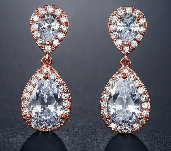 
                      
                        Classic Water Drop Crystal Zirconia Dangle Earrings Bridal Wedding Jewelry
                      
                    