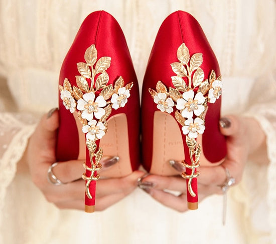 Load image into Gallery viewer, Silk Fashion Stiletto High Heels Elegant Wedding Metal Flowers Pump Shoes
