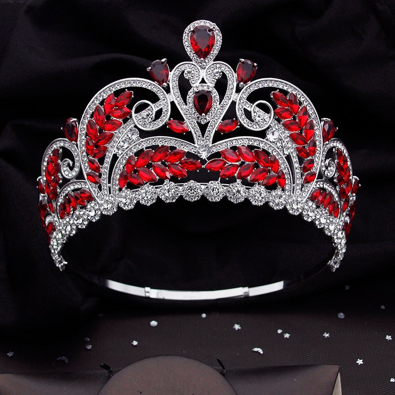Load image into Gallery viewer, Cubic Zirconia Crystal Bridal Pageant Event  Circle Tiara
