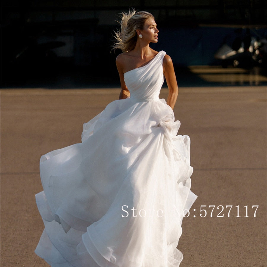Modern Strapless Organza Wedding Dress with Removable Puffy Sleeves –  HAREM's Brides