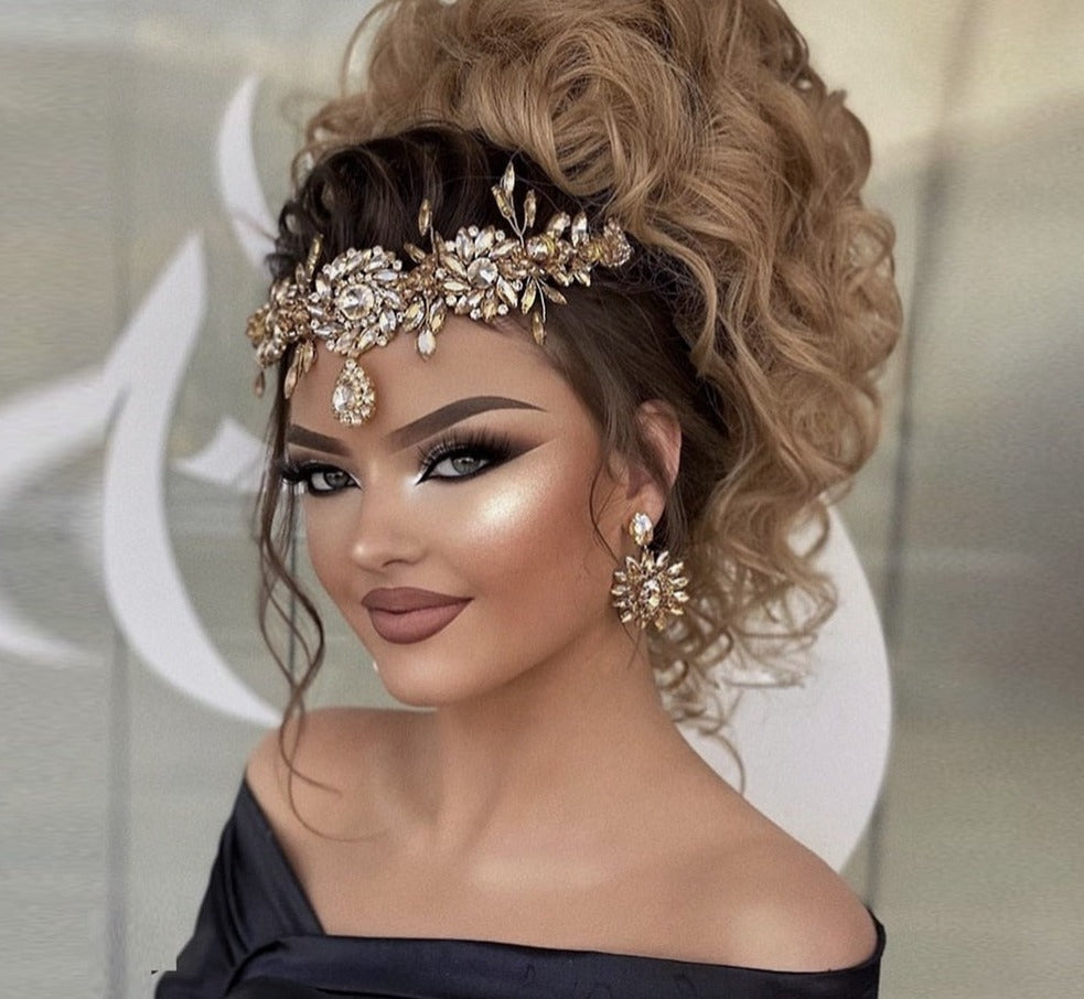 Load image into Gallery viewer, Rhinestone Crystal Bridal Forehead Crown Wedding Hair Accessory
