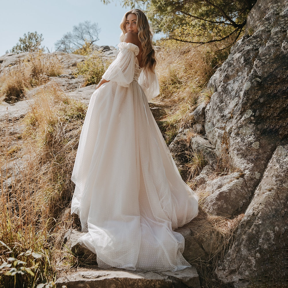 
                      
                        Lantern Sleeve Sweetheart Polka Dot Tulle A Line Wedding Dress
                      
                    