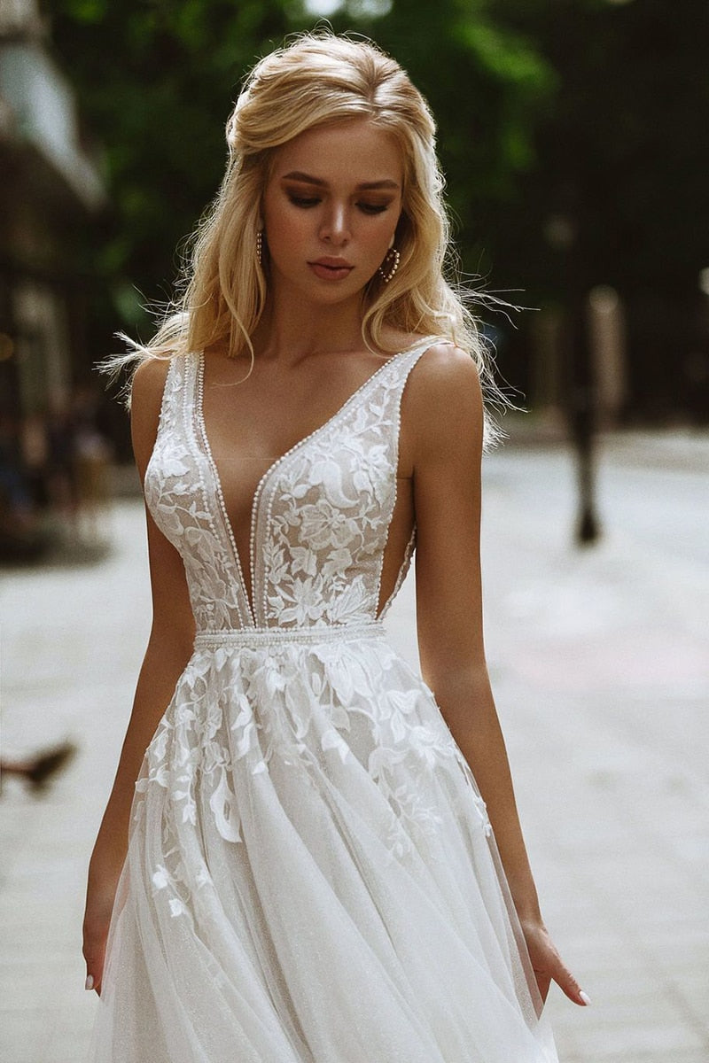 Load image into Gallery viewer, Boho Wedding Dress Deep V-Neck Lace A-Line Tulle Wedding Gown Simple Bridal Dress
