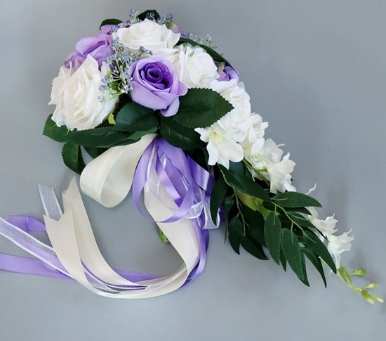 Bouquet de Mariage Cascade thème bonbons blanc, turquoise, rose vif