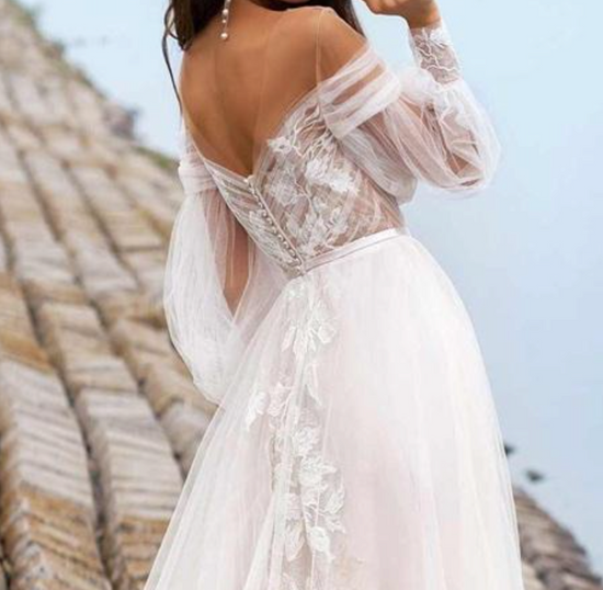 Load image into Gallery viewer, Off Shoulder Boho Beach Princess Wedding Bridal Gowns Plus Sizes - TulleLux Bridal Crowns &amp;amp;  Accessories 
