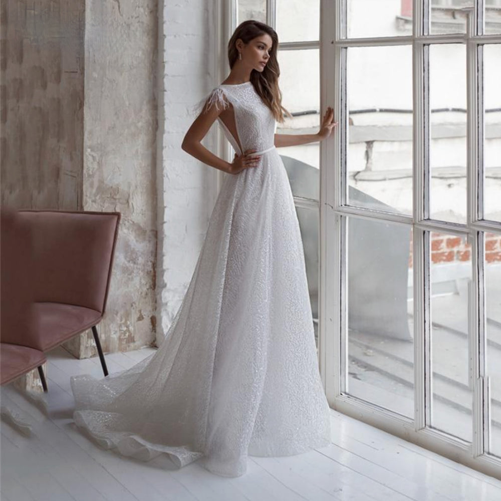 
                      
                        Feather & Lace A-Line Bridal Gown Bride Dress Vestido De Noiva - TulleLux Bridal Crowns &  Accessories 
                      
                    