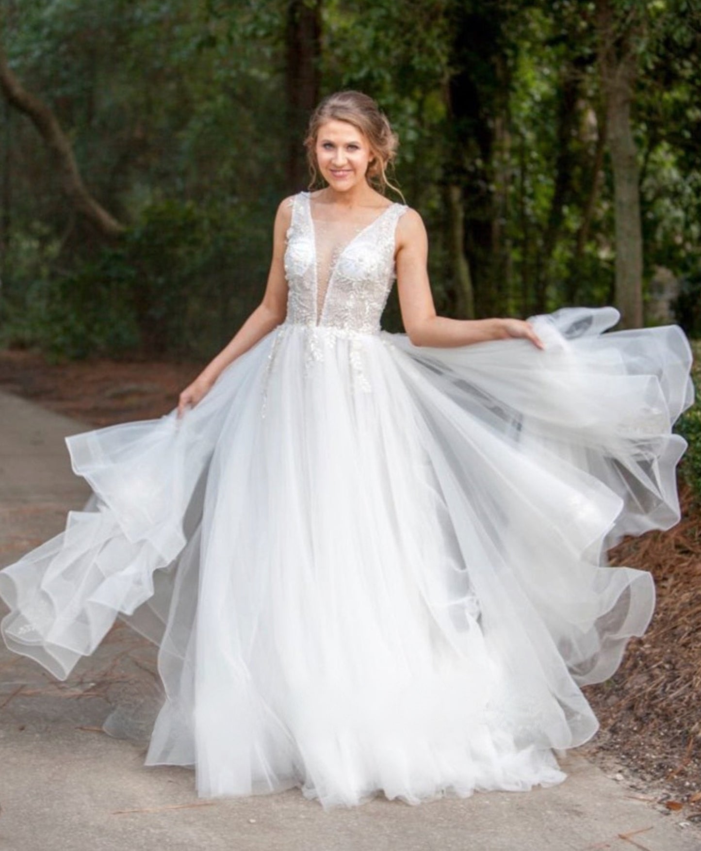 Tulle Wedding Dresses – TulleLux Bridal Crowns & Accessories