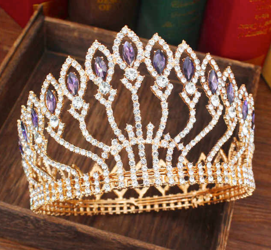 
                      
                        Luxurious Sparkling Crystal Queen Full Round Pageant Crown
                      
                    