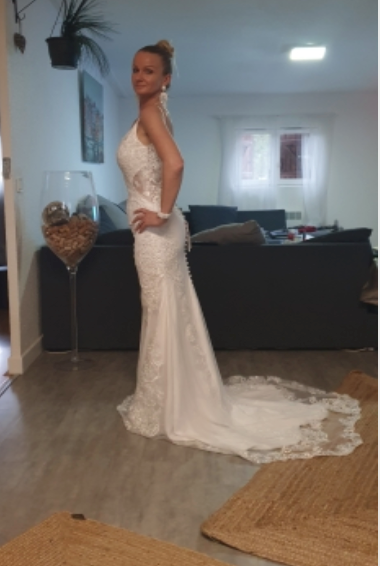 Load image into Gallery viewer, Lace Mermaid Spaghetti Straps Sexy V-Neck Backless Sweep Train Bridal Wedding Gown
