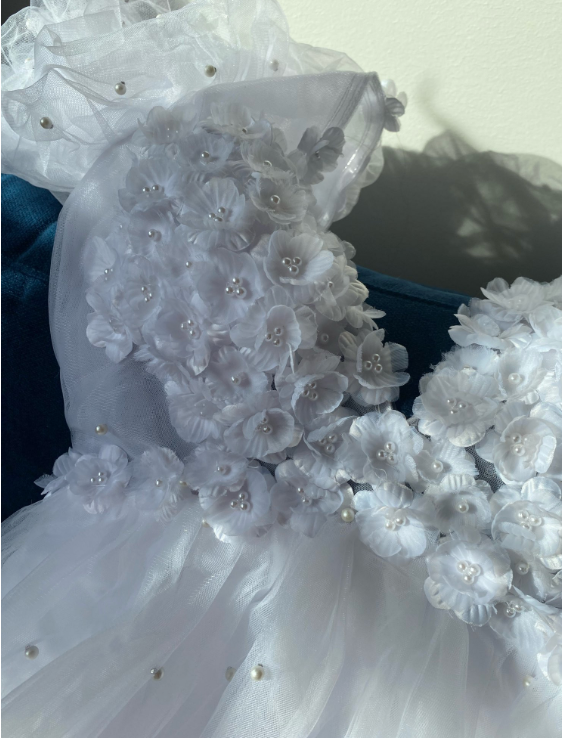 
                      
                        Plunging V-Neck Half Sleeves Pearls Flowers Mini Sexy Backless Bridal Dress
                      
                    