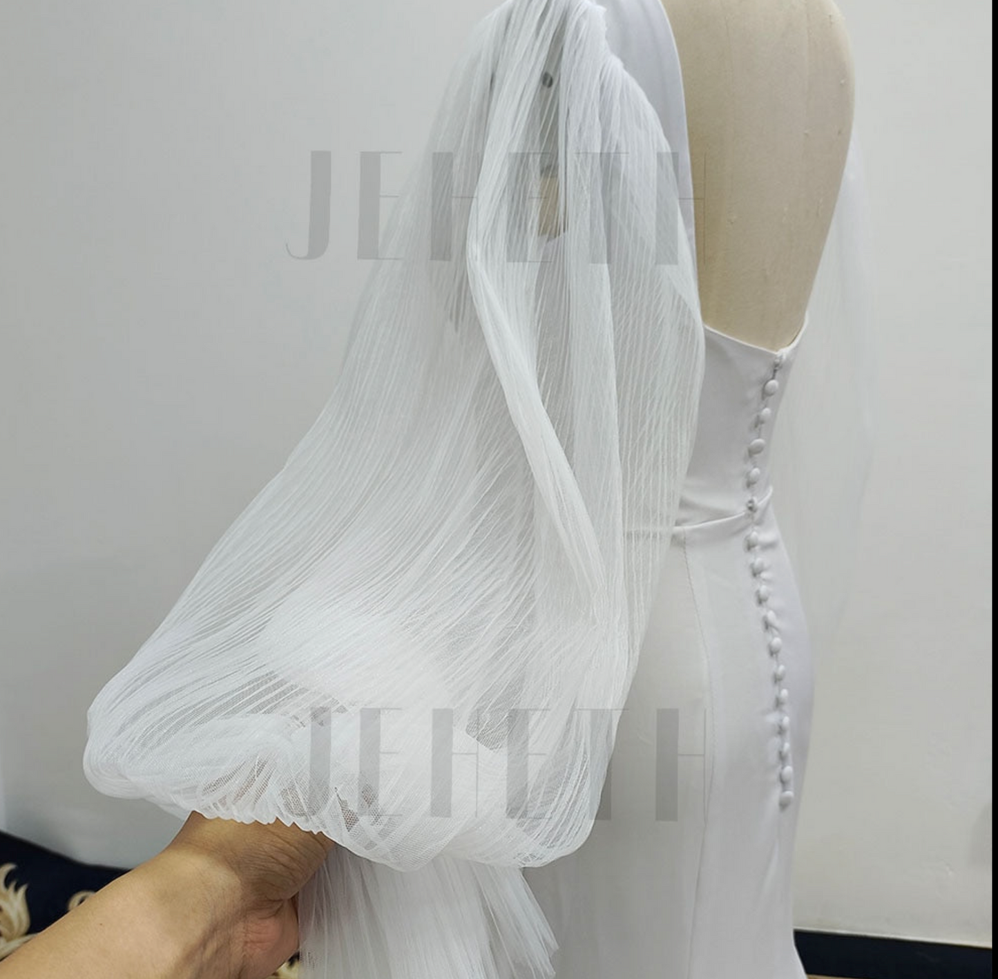 Wedding Veil with Glitter, Sparkling Fluffy Long Onetier Veil with Comb 118 Light Ivory | Bridal Veil Designs