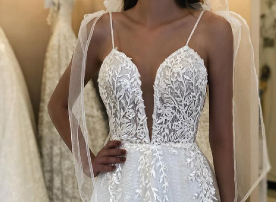 Boho Deep V Neck Sexy Wedding Dress Tulle Lace Bridal Gown