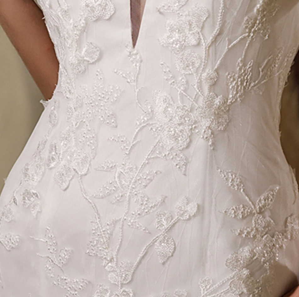
                      
                        Beaded Lace Tulle Ruffled Mermaid Wedding Dress
                      
                    