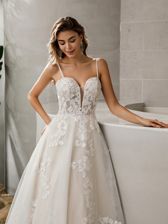 Plunging Sweetheart Floral Lace Glitter A-line Wedding Dress