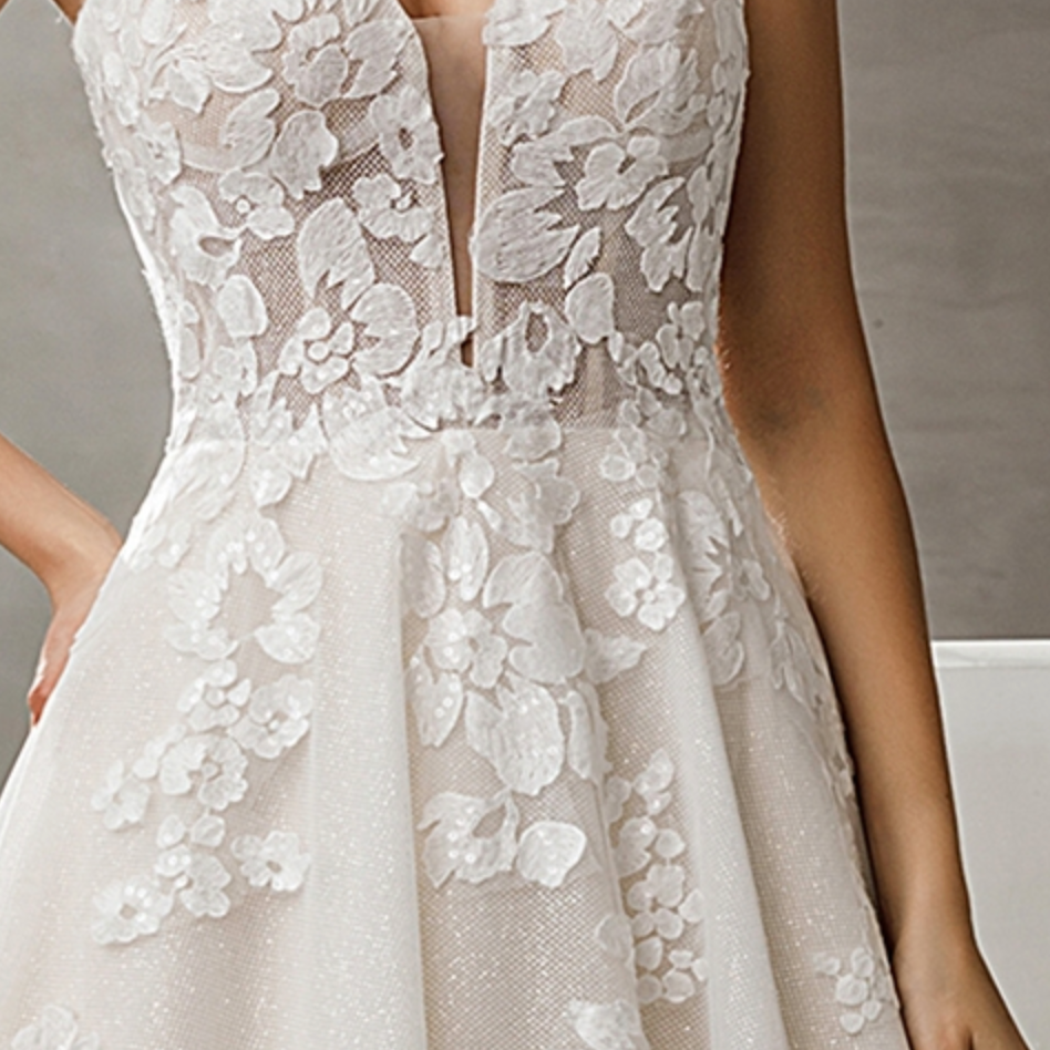 Plunging Sweetheart Floral Lace Glitter A-line Wedding Dress