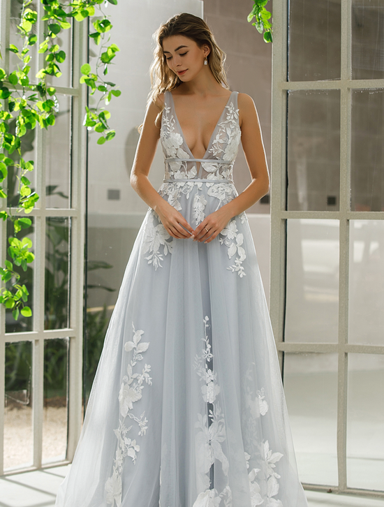 Load image into Gallery viewer, Plunging V-Neck Wedding Dress With Floral Motifs
