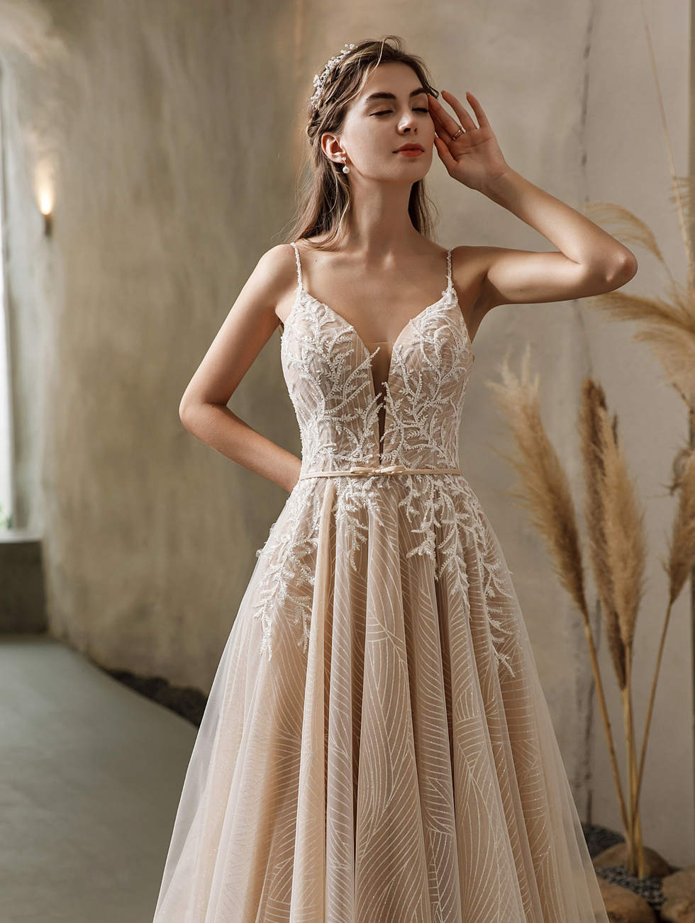 2 / Ivory/Champagne