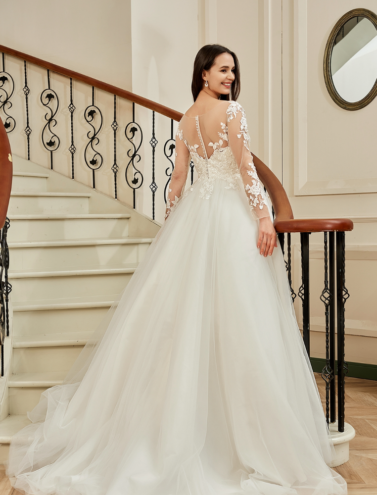 
                      
                        Illusion Long Sleeve Chapel Train Lace Wedding Dress
                      
                    