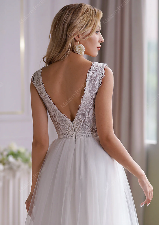 Load image into Gallery viewer, Illusion Lace Boho Wedding Dress With Alluring Open Back
