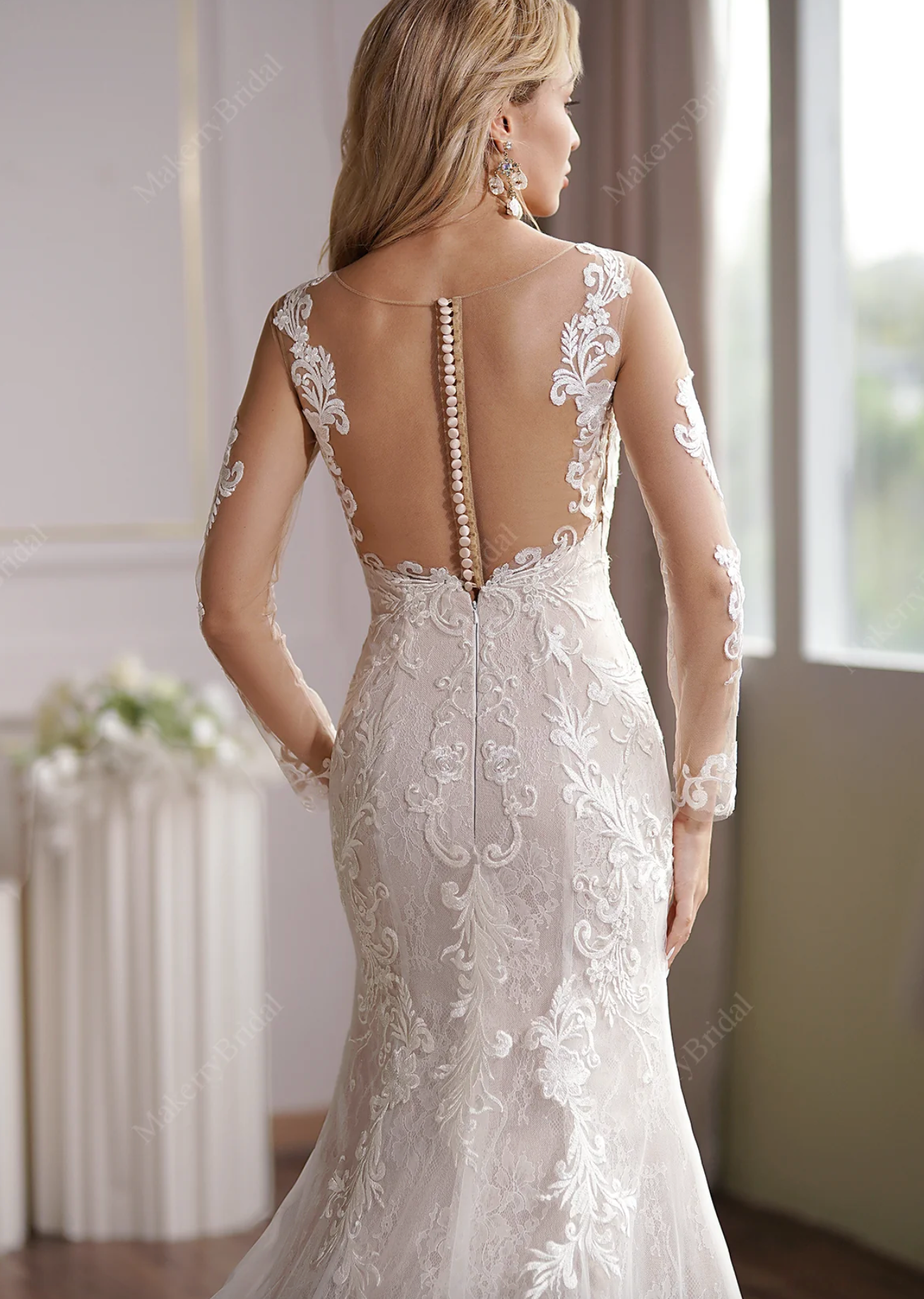 Load image into Gallery viewer, Long Sleeve Lace Appliques Bridal Dress With Illusion Back
