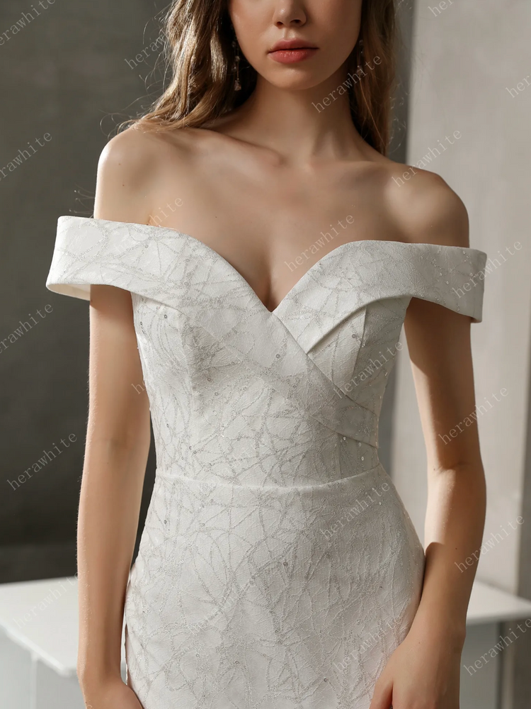 
                      
                        Off The Shoulder Mermaid Bridal Gown with Long Train
                      
                    
