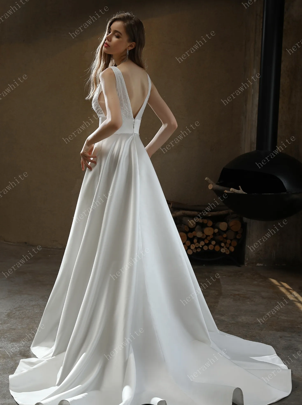 Load image into Gallery viewer, Timeless Satin V-Neck Bridal Gown with Chapel Train
