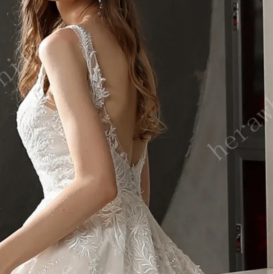 Stunning Tulle Lace Bridal Ball Gown with Glitter Tulle