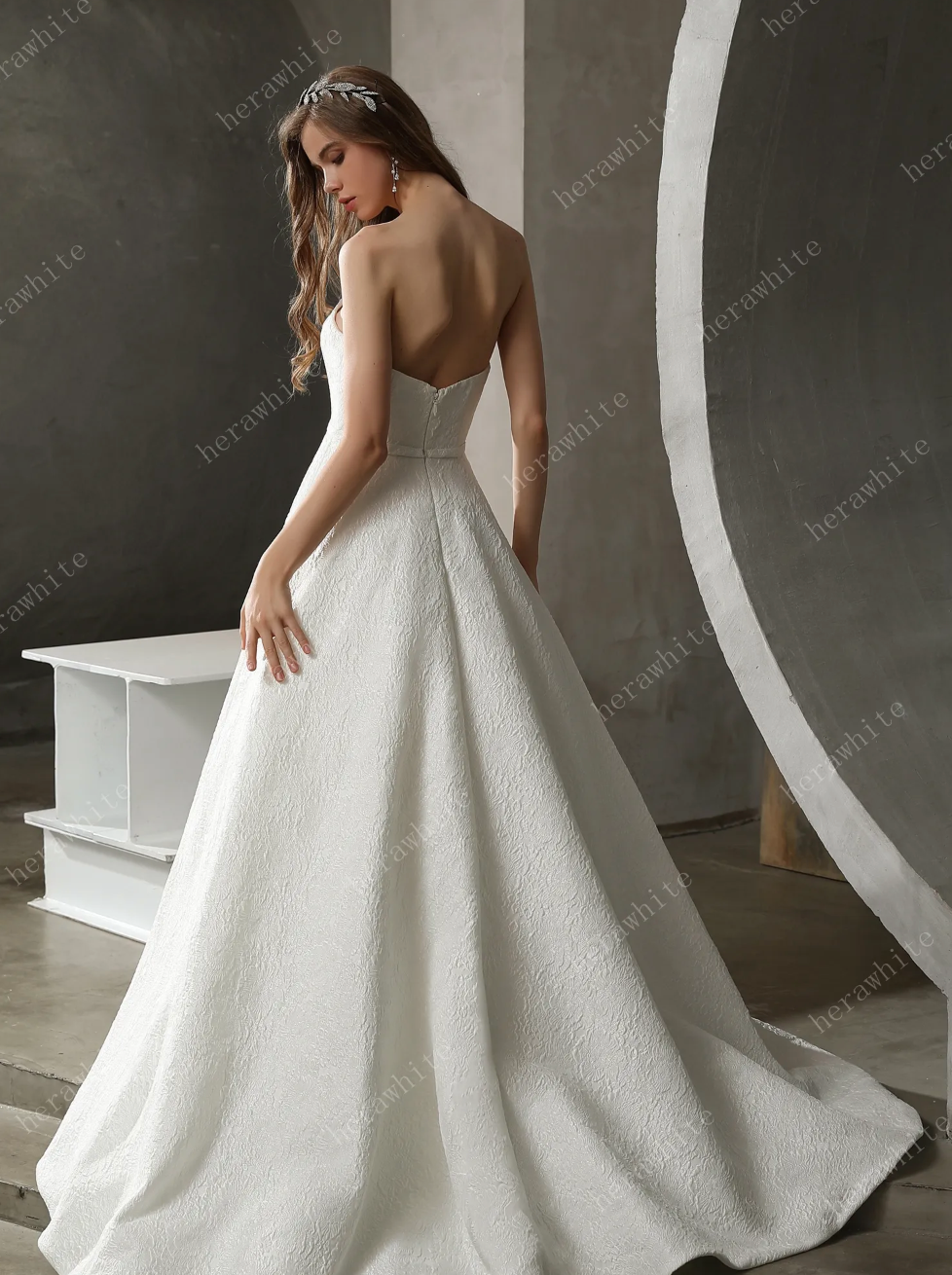 Load image into Gallery viewer, Clean Strapless Ball Gown with Satin Jacquard
