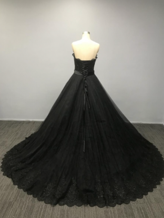 Black Tulle Lace Bridal Wedding A Line Sleeveless Gown