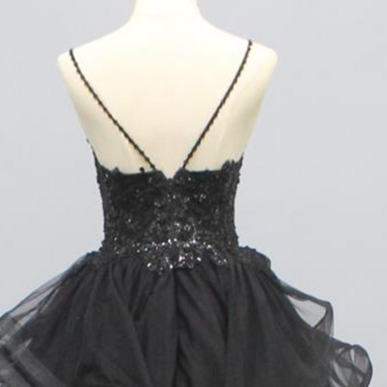 Load image into Gallery viewer, Modern Ruffled Black Wedding Bridal Gown

