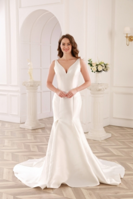 Soft Satin Wedding Dress Square Neckline Simple Trumpet Bridal Dress –  TulleLux Bridal Crowns & Accessories