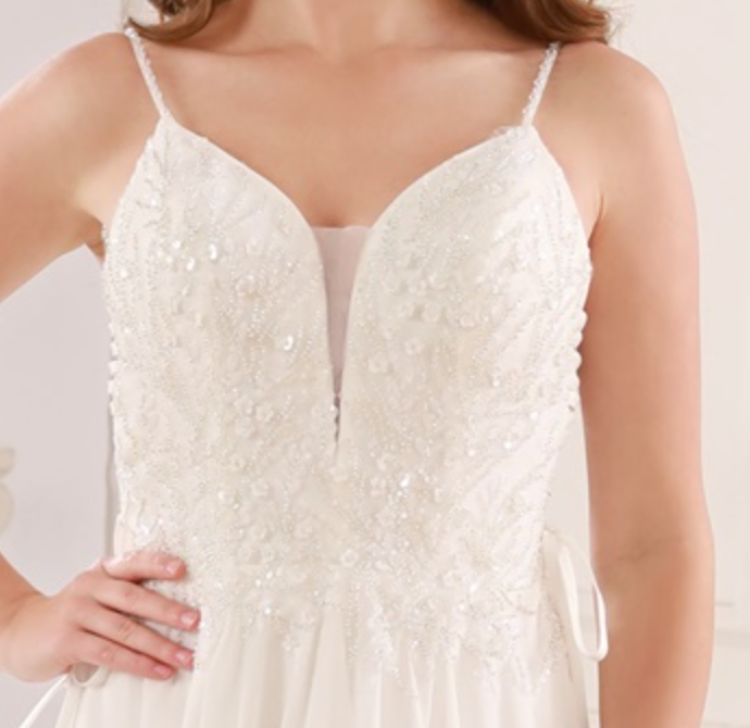 Load image into Gallery viewer, Sequined Lace A Line Sleeveless Bridal Wedding Gown
