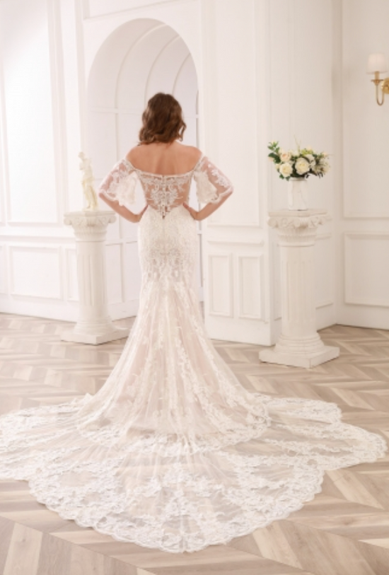 30 Gorgeous Long-Sleeved Wedding Dresses For 2023