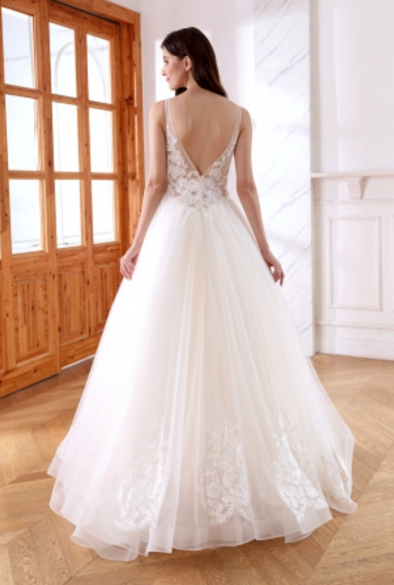 Open Back Lace Tulle A Line Wedding Day Bridal Gown