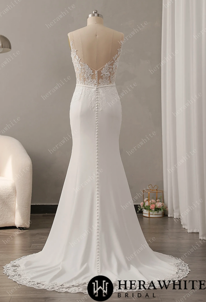 
                      
                        Romantic Lace Sheath Wedding Dress with Low Back
                      
                    