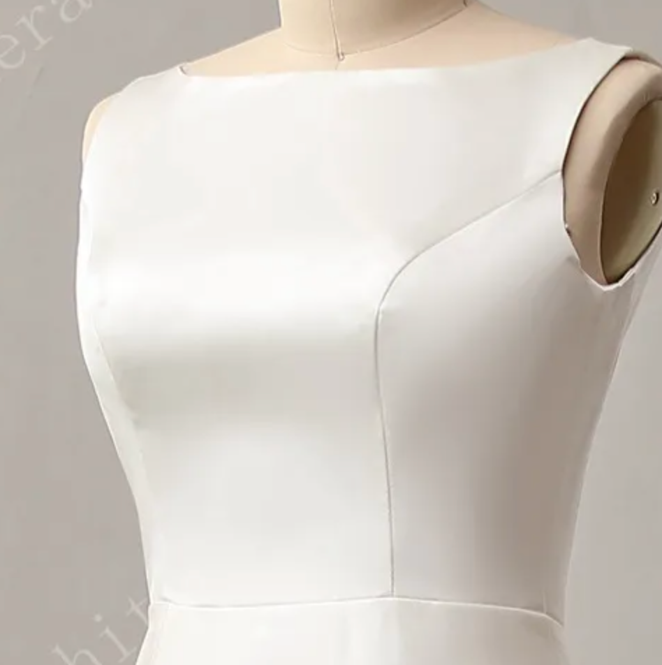 
                      
                        Bateau Neckline A-line Wedding Gown with Cutout Train
                      
                    
