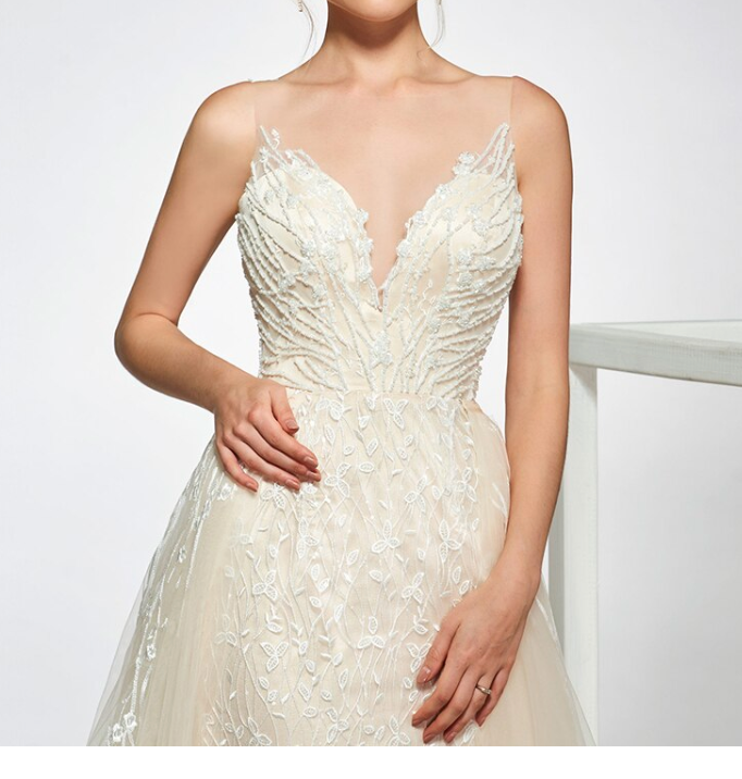 Elegant V Neck  Mermaid Trumpet Wedding Dress with Detachable Train - TulleLux Bridal Crowns &  Accessories 