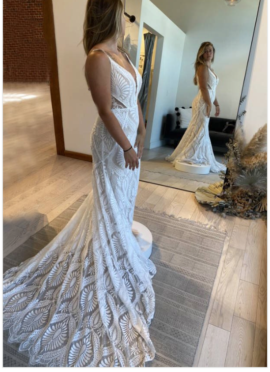 
                      
                        Beach Wedding Mermaid Bridal Gown Deep V-Neck Rustic Lace Dress
                      
                    