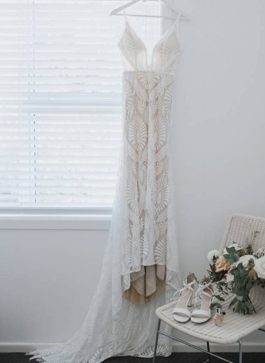
                      
                        Beach Wedding Mermaid Bridal Gown Deep V-Neck Rustic Lace Dress
                      
                    