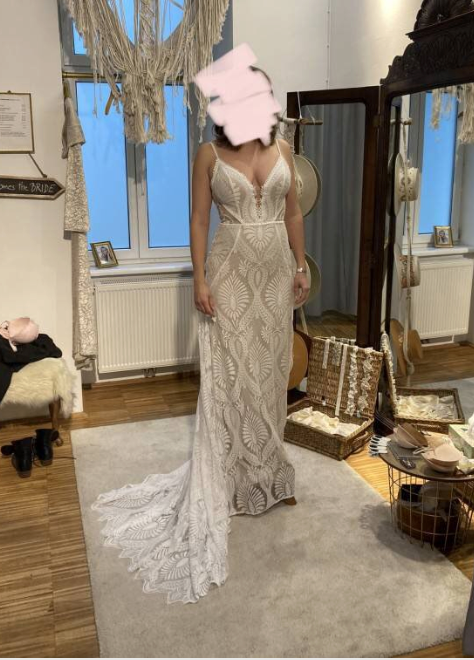 
                      
                        Beach Wedding Mermaid Bridal Gown Deep V-Neck Rustic Lace Dress
                      
                    